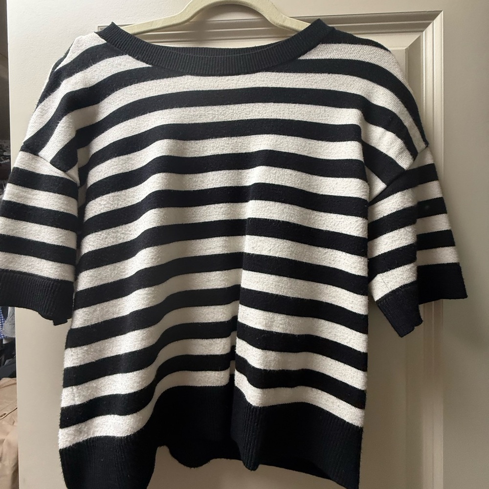 Evereve Black and White Striped Crew Neck Sweater